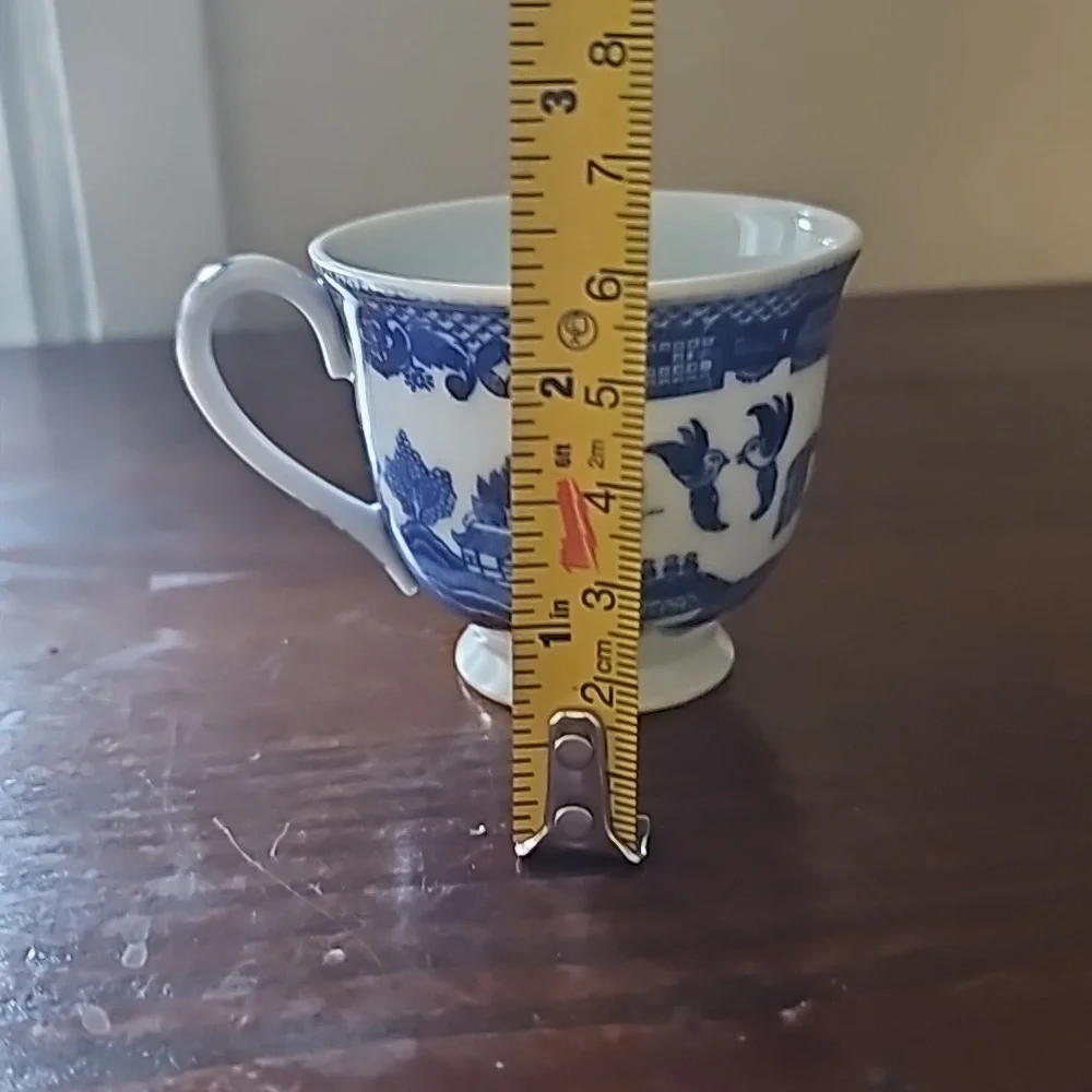 1940s Maruta Phoenix Small Japanese Tea Cup and Saucer with Stand - Picture 12 of 13